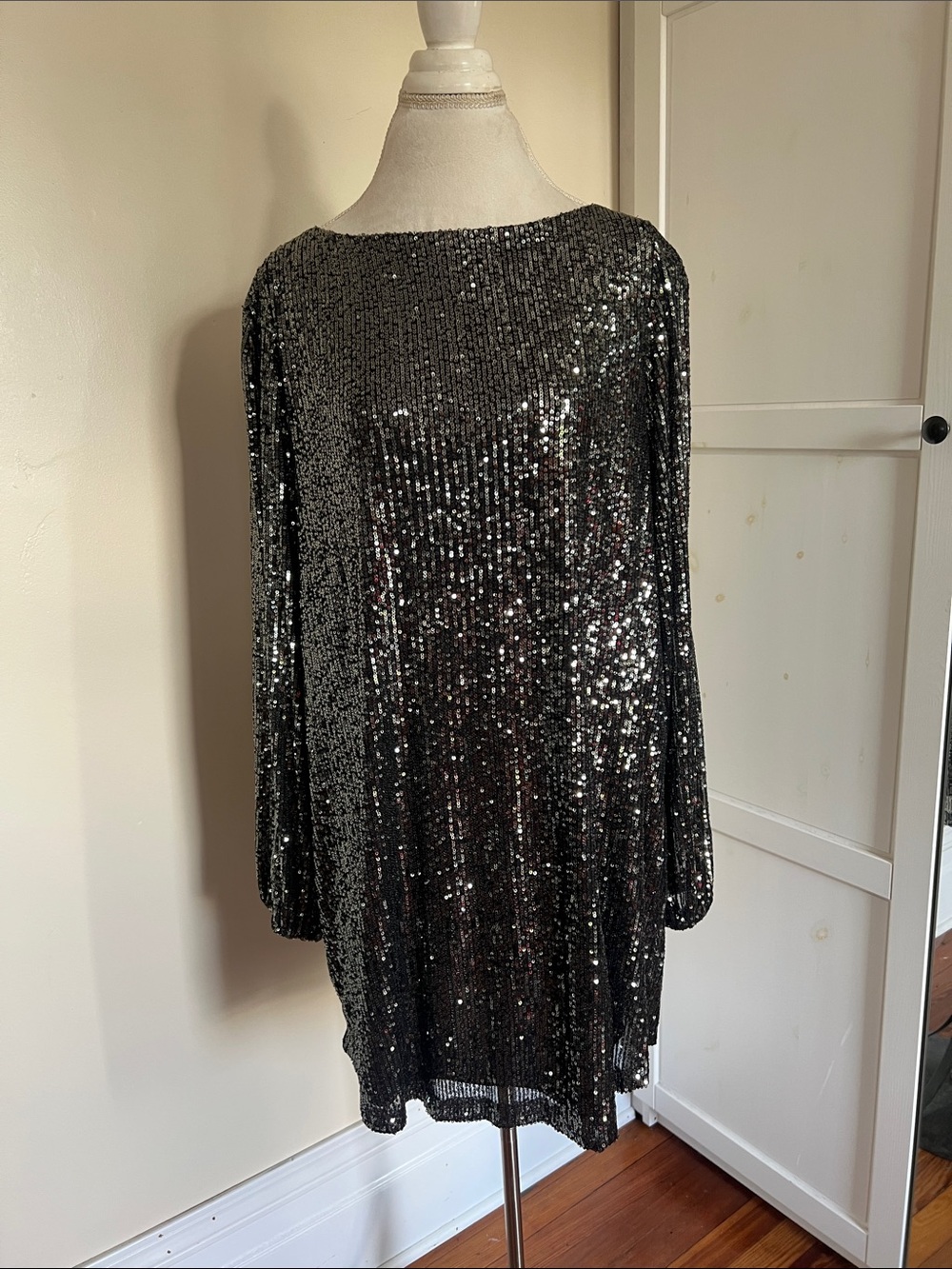 Steve Madden Black Sequin Long Sleeve Shift Mini Dress Size XL NWT